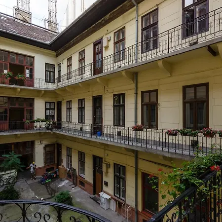 In Centre A16 Apartament