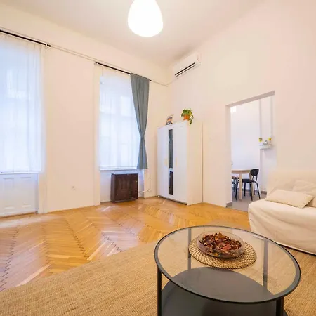 Apartmán In Centre A16 *